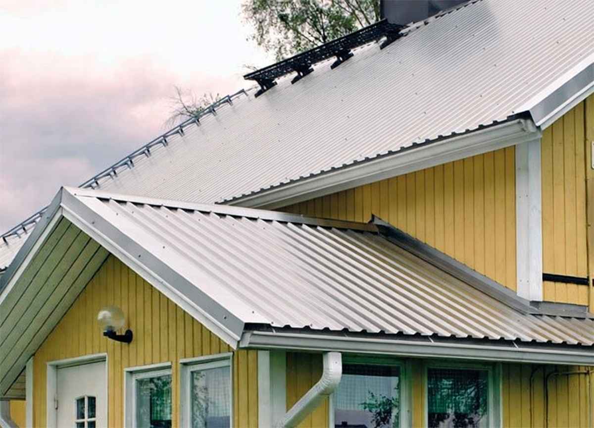 Каркас и облицовка профнастилом